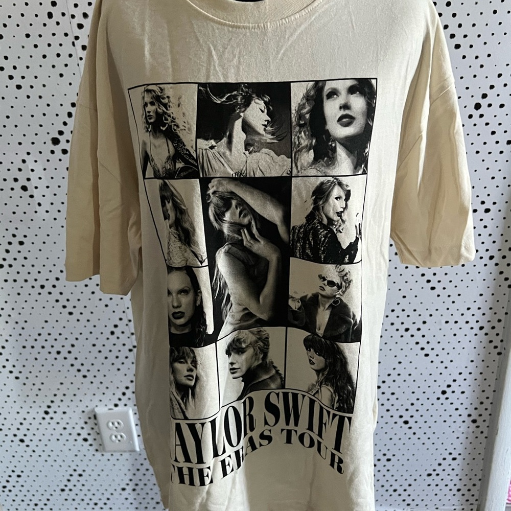 Taylor Swift Beige Graphic Women's Top